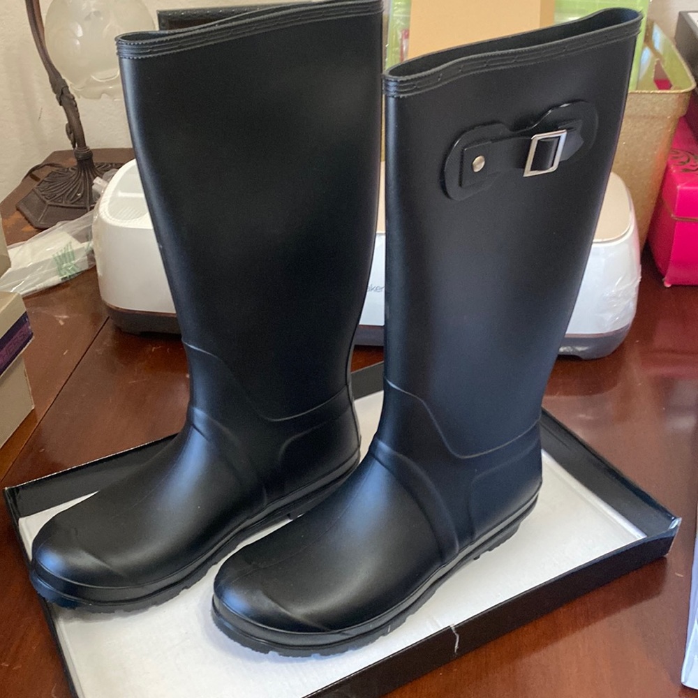 Black Rain Boots